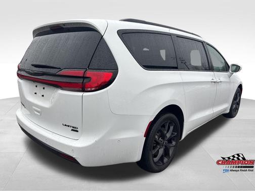 2022 Chrysler Pacifica Limited