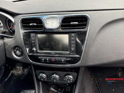2011 Chrysler 200 Limited