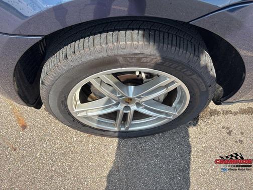 2015 Porsche Macan S