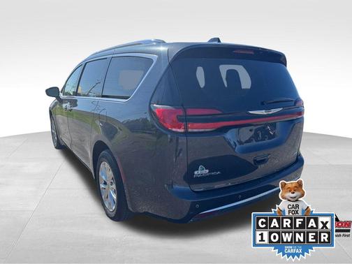 2021 Chrysler Pacifica Touring-L