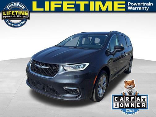 2021 Chrysler Pacifica Touring-L