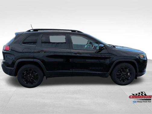 Diamond Black 2023 Jeep Cherokee Altitude Lux
