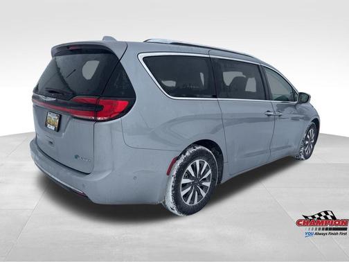 2021 Chrysler Pacifica Hybrid Touring L