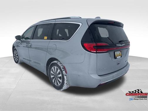 2021 Chrysler Pacifica Hybrid Touring L