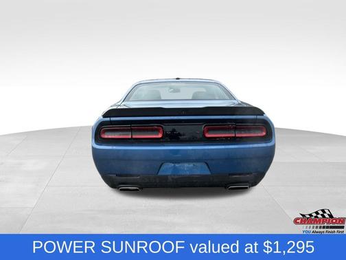 2022 Dodge Challenger SXT