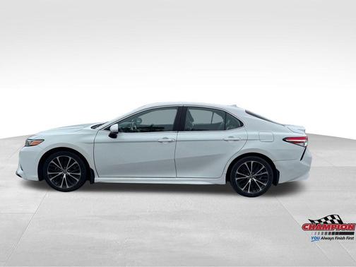 2020 Toyota Camry 