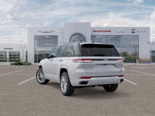 2025 Jeep Grand Cherokee Summit