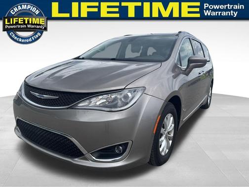2018 Chrysler Pacifica Touring-L Plus