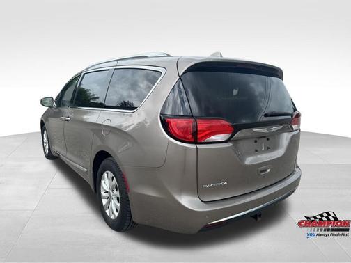 2018 Chrysler Pacifica Touring-L Plus