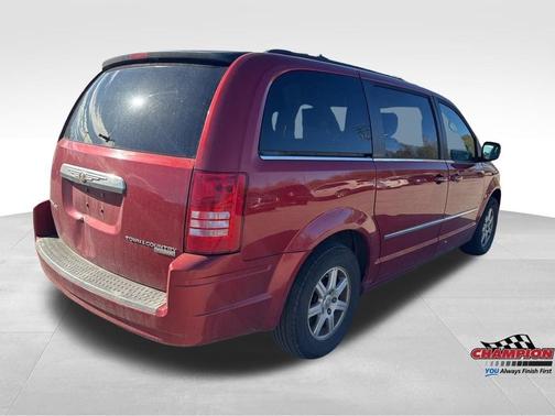 2010 Chrysler Town & Country Touring