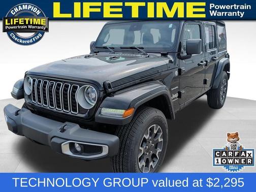Black Clearcoat 2024 Jeep Wrangler Sahara