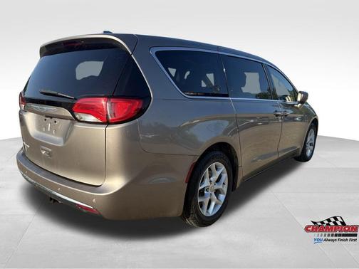 2018 Chrysler Pacifica Touring Plus