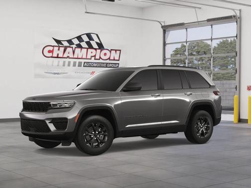 2025 Jeep Grand Cherokee Laredo