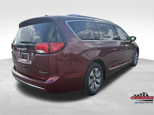 2018 Chrysler Pacifica Hybrid Limited