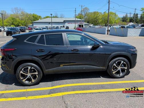 Black Metallic 2025 Chevrolet Trax 1RS