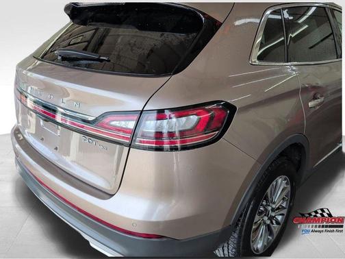 Mocha 2019 Lincoln Nautilus Select