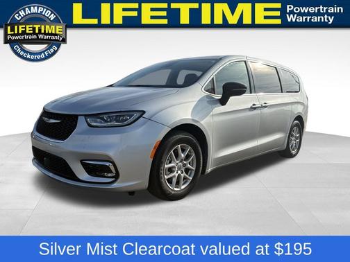 2024 Chrysler Pacifica Touring-L