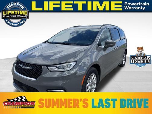 2022 Chrysler Pacifica Touring-L