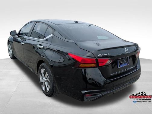 Super Black Clearcoat 2020 Nissan Altima 2.5 S