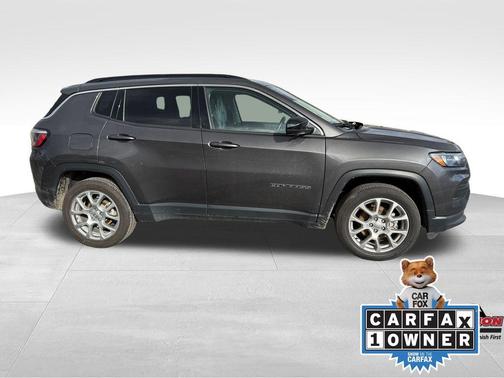 2022 Jeep Compass Latitude Lux