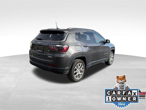 2022 Jeep Compass Latitude Lux