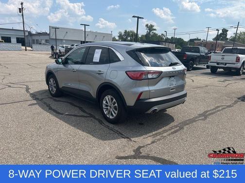 2022 Ford Escape SE