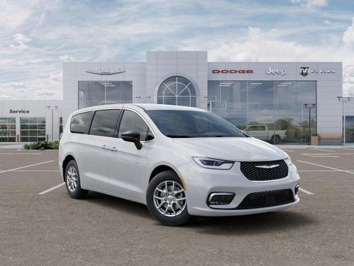 Bright White Clearcoat 2026 Chrysler Pacifica Select