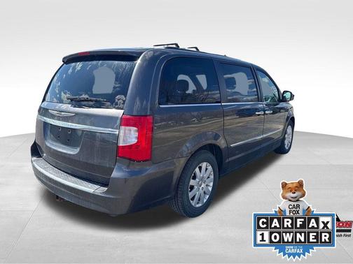 2015 Chrysler Town & Country Touring
