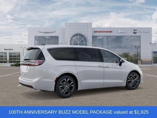 2026 Chrysler Pacifica Select