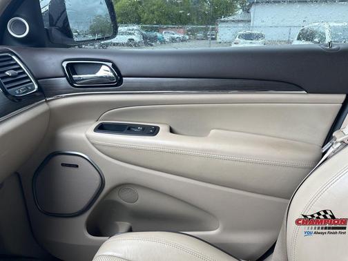 2019 Jeep Grand Cherokee Overland