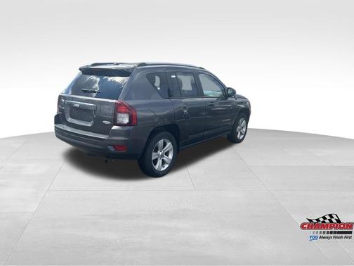 Granite Crystal Clearcoat Metallic 2017 Jeep Compass Latitude