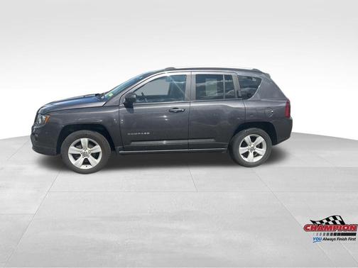 Granite Crystal Clearcoat Metallic 2017 Jeep Compass Latitude