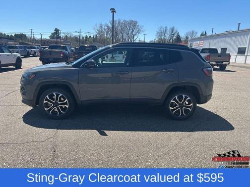 Sting Gray Clearcoat 2023 Jeep Compass Limited