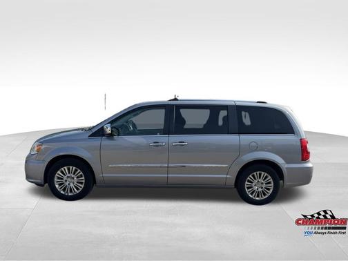 2016 Chrysler Town & Country Limited