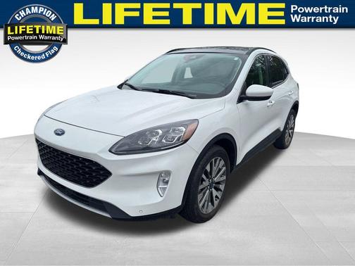 2022 Ford Escape Titanium