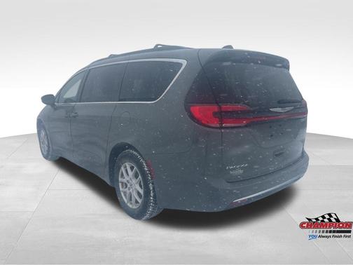 2022 Chrysler Pacifica Touring-L