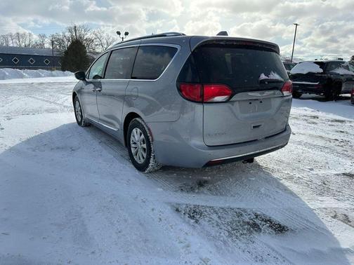 2018 Chrysler Pacifica Touring-L