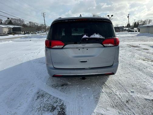2018 Chrysler Pacifica Touring-L