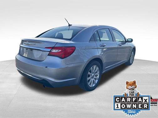 2014 Chrysler 200 Touring