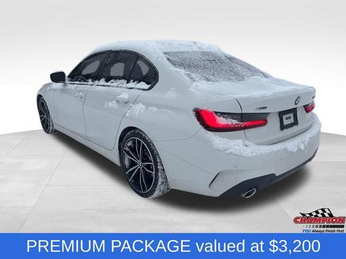 2021 BMW 330 i xDrive