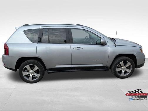 Billet Silver Metallic Clearcoat 2017 Jeep Compass Latitude