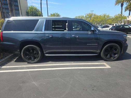 Gray 2020 Chevrolet Suburban Premier