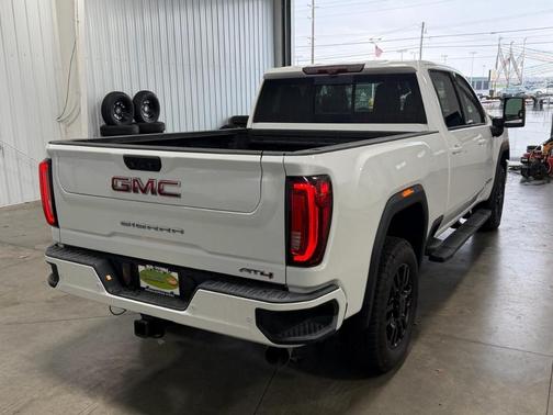 White 2020 GMC Sierra 3500 AT4