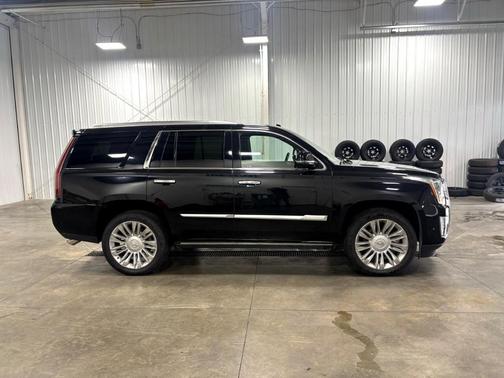 2018 Cadillac Escalade Platinum