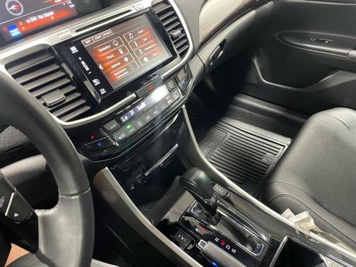 2017 Honda Accord Touring