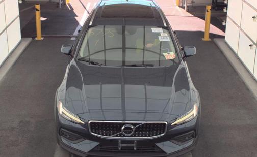 2020 Volvo V60 Cross Country T5