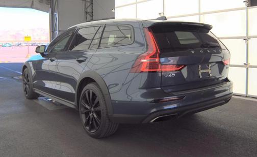 2020 Volvo V60 Cross Country T5