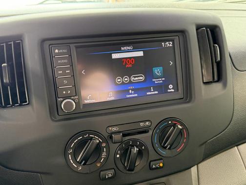 2021 Nissan NV200 SV