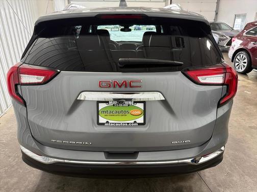 Silver 2024 GMC Terrain SLT