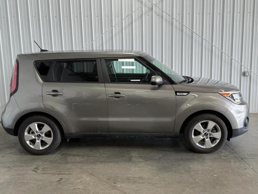 Gray 2017 Kia Soul Base